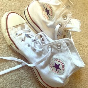 Women’s white Converse High-tops. Sz 8